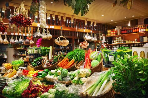 Frsh market - The Fresh Market, St. Petersburg. 928 likes · 842 were here. The Fresh Market near you for meal kits & prepared meals, USDA Prime Beef, fresh produce, bakery breads & desserts plus thousands of...